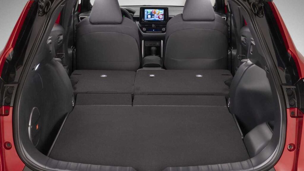 2023 toyota corolla cross hybrid se